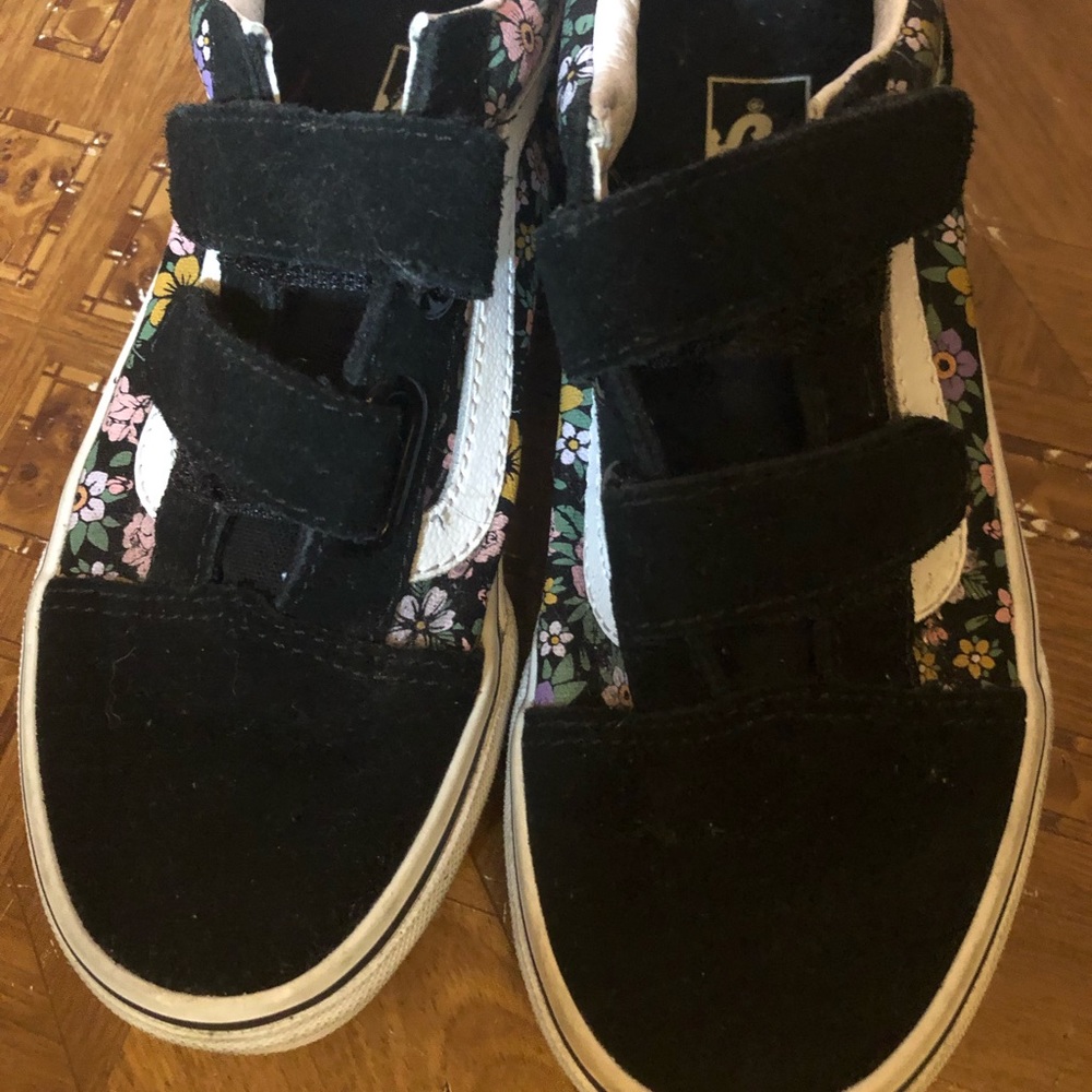 Black floral Vans “Old skool V”